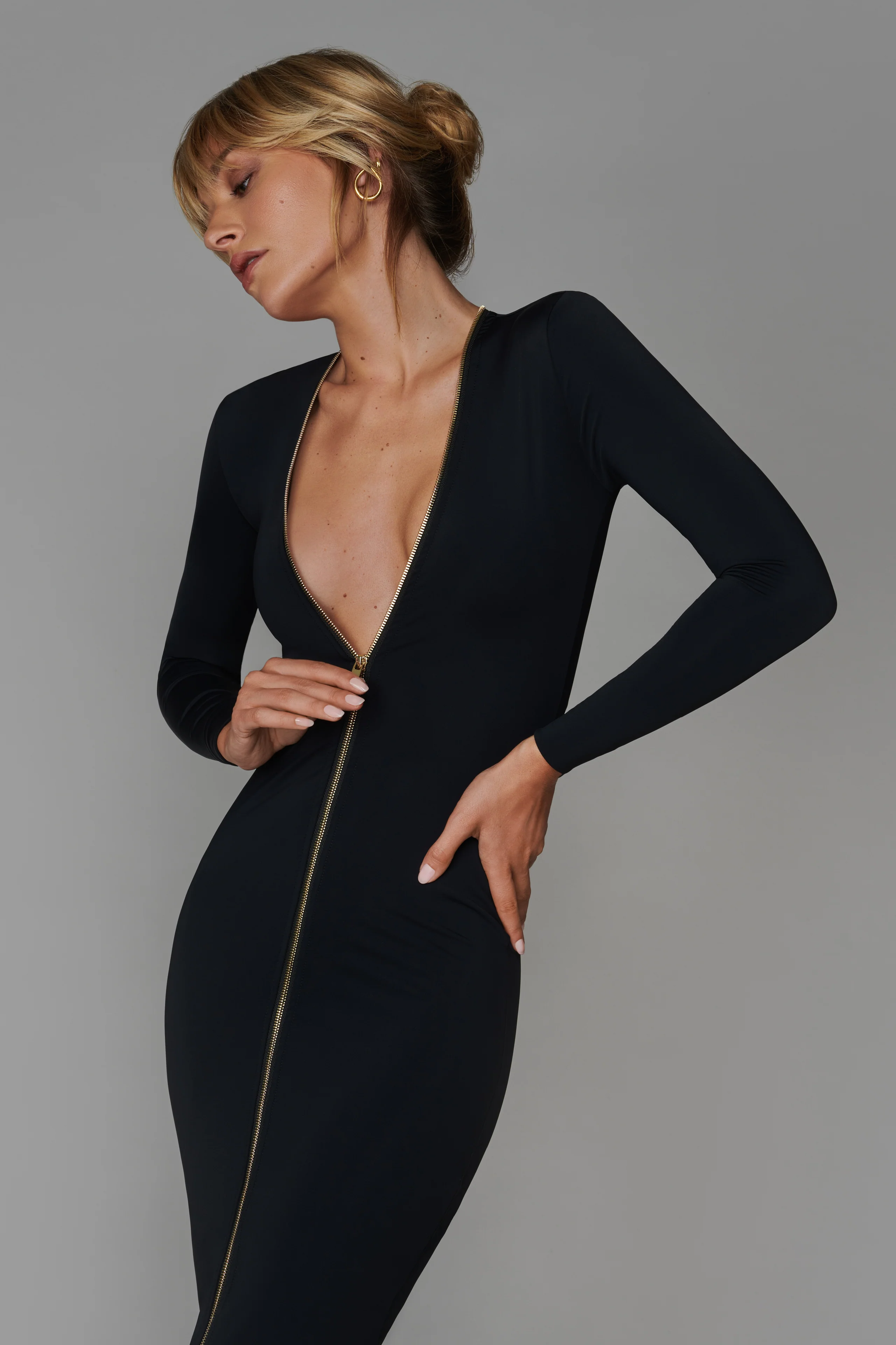 021 Kleid mit Reißverschluss - Le Vestiaire - Image 5