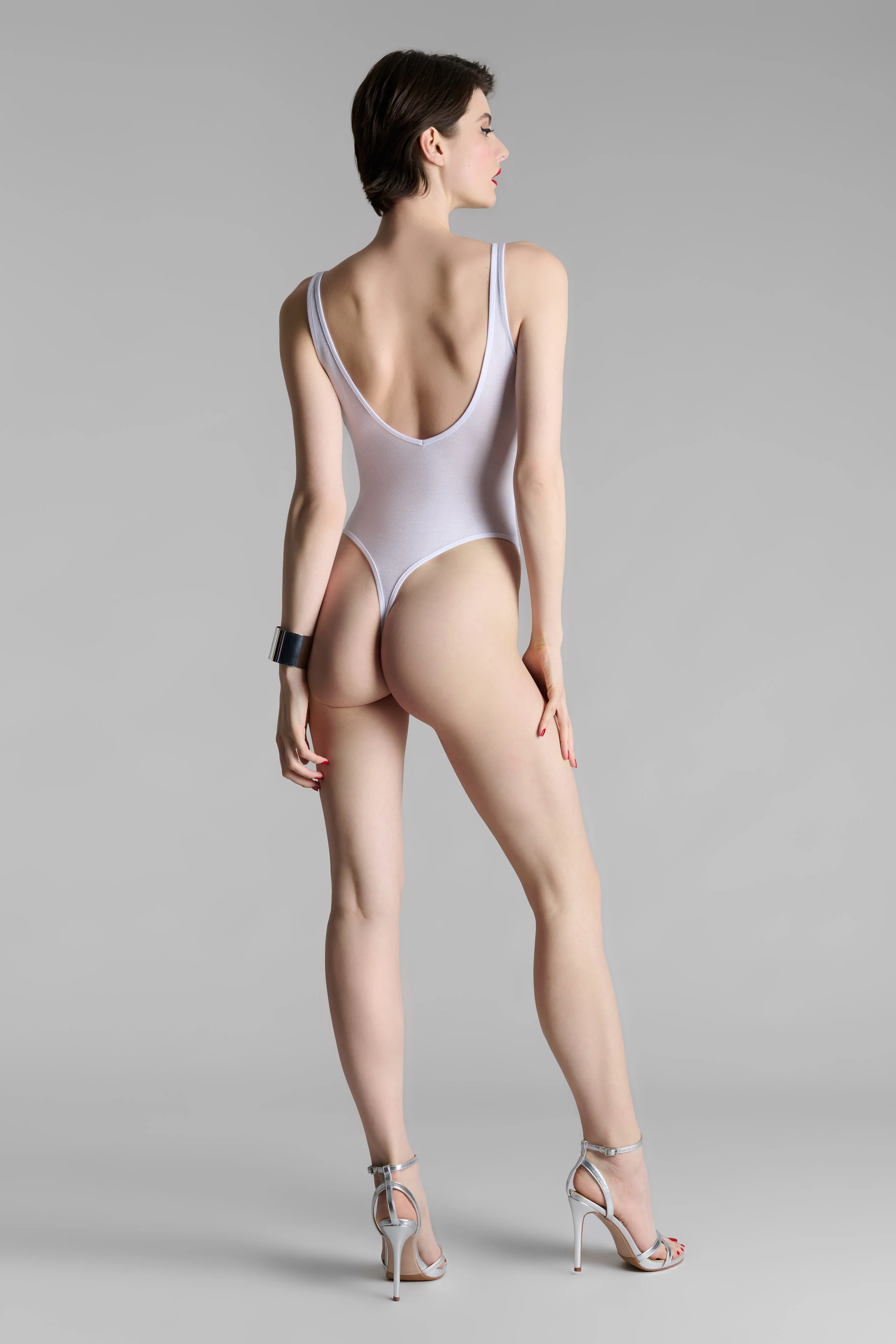 Body string V-Ausschnitt - La Femme Amazone - Image 4
