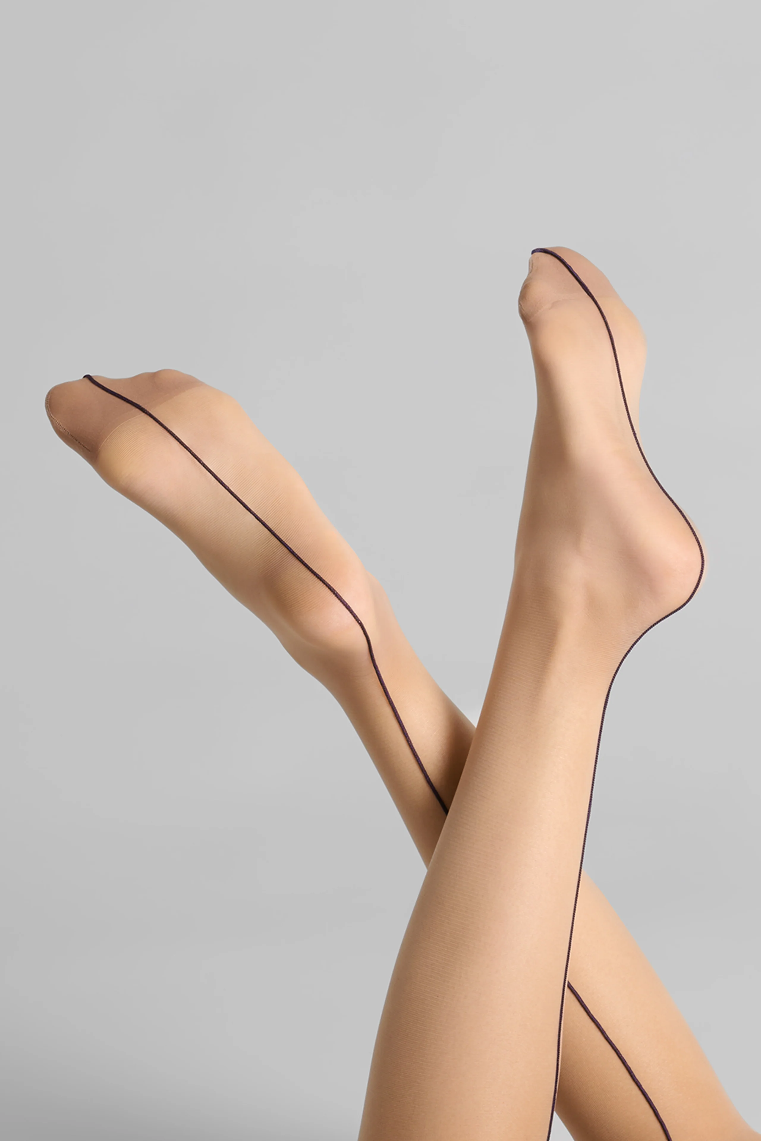 Nahtstrümpfe mit gerolltem Schnitt 20D - Legwear - Image 6