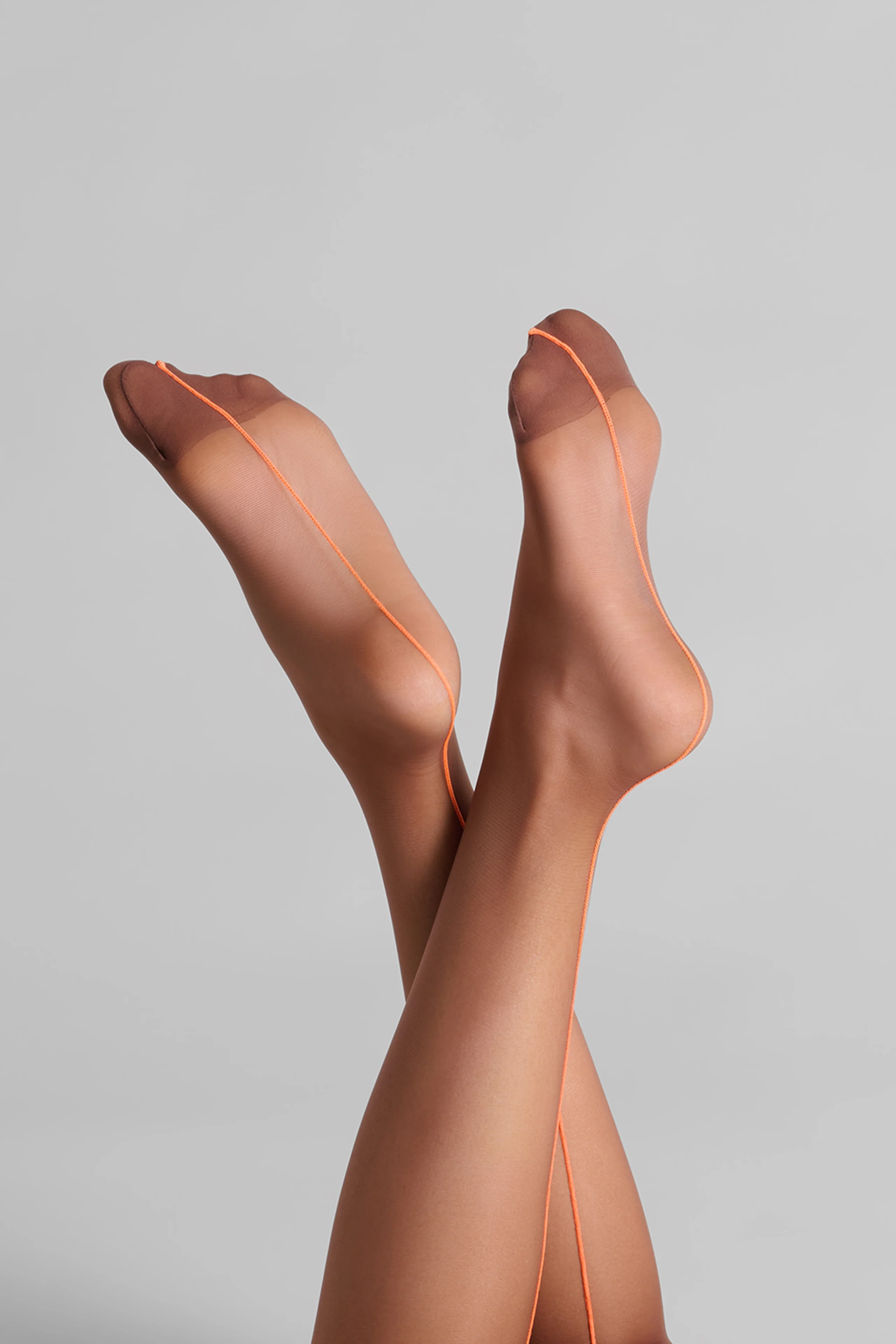 Nahtstrümpfe mit gerolltem Schnitt 20D - Legwear - Image 6